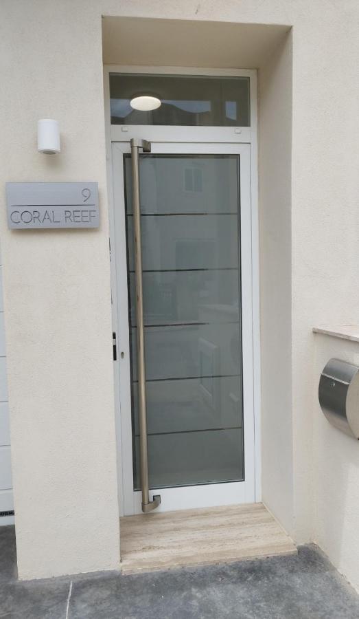 Coral Reef Apartments St. Paul's Bay Exterior foto